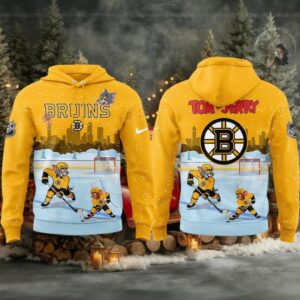 Boston Bruins Tom And Jerry Playing Hockey In The Snow 2025 Hoodie T Shirt