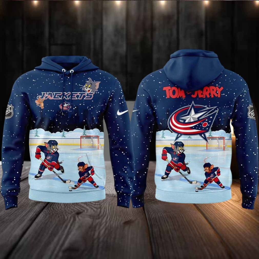Columbus Blue Jackets Tom And Jerry Playing Hockey In The Snow 2025 Hoodie T Shirt Columbus Blue Jackets Tom And Jerry Playing Hockey In The Snow 2025 Hoodie T Shirt