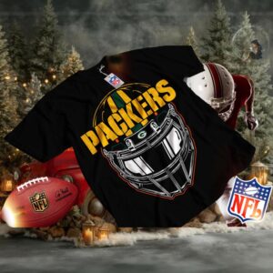 Green Bay Packers Black Helmet Graphic T Shirt